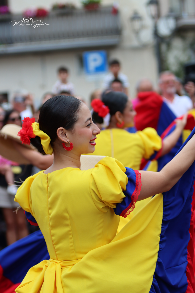 Coliri, musica, allegria