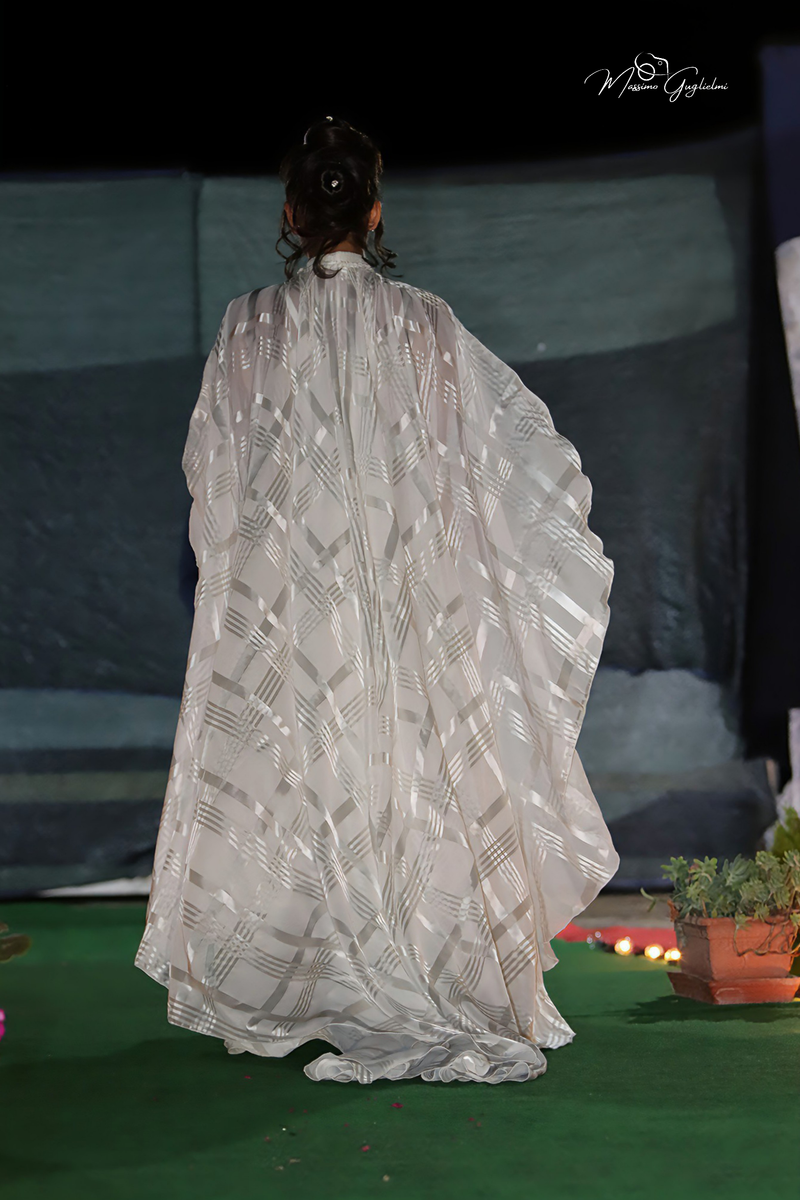 Un viaggio meraviglio tra abiti e modelle incredibili