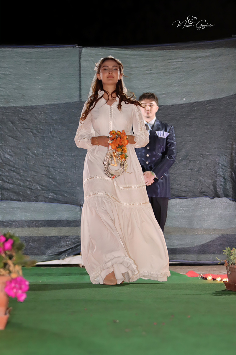 Un viaggio meraviglio tra abiti e modelle incredibili