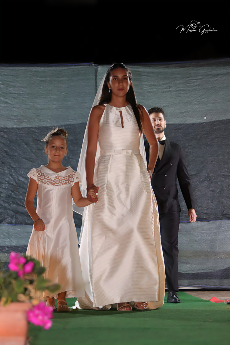 Un viaggio meraviglio tra abiti e modelle incredibili