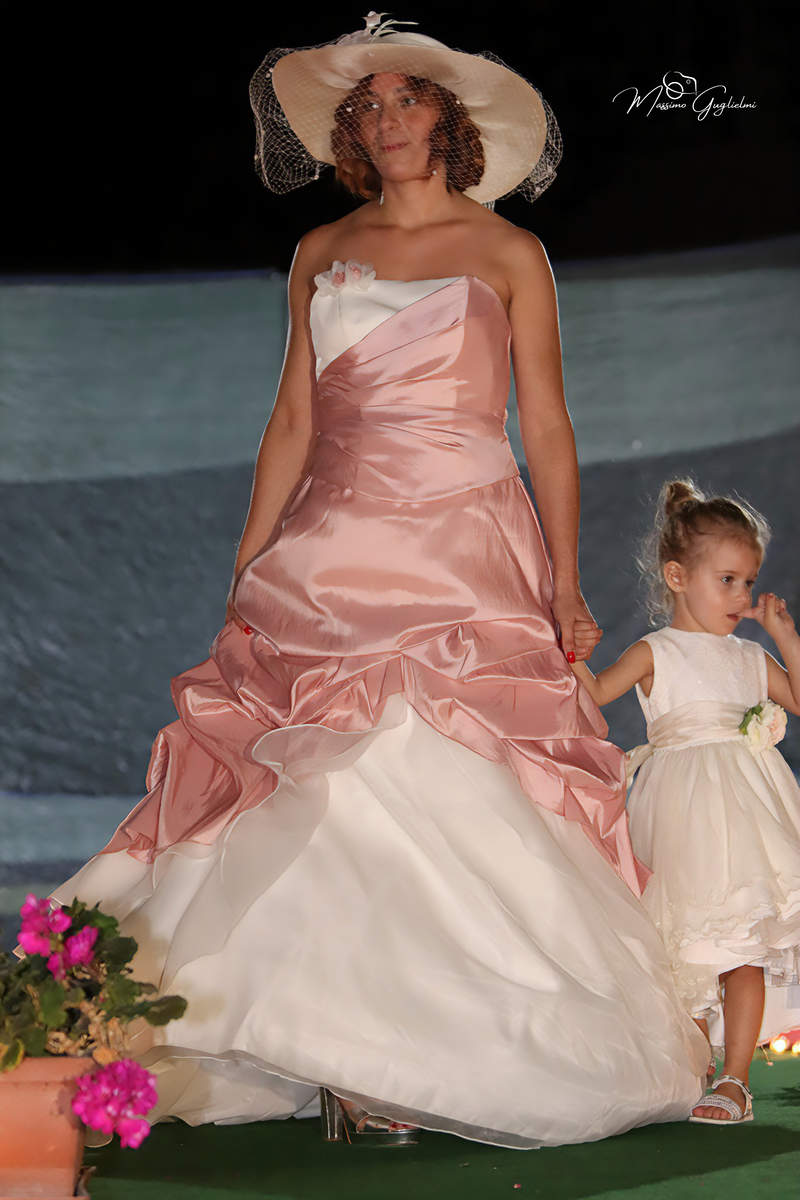 Un viaggio meraviglio tra abiti e modelle incredibili