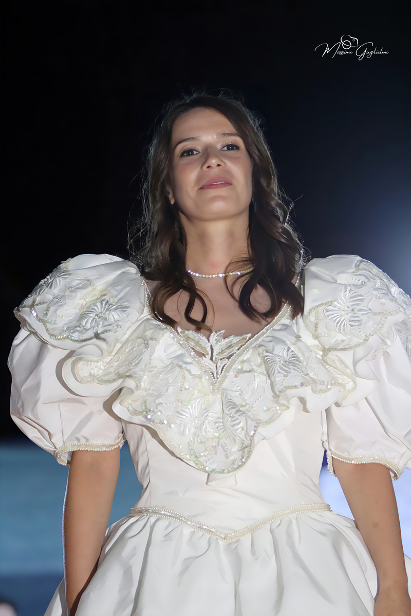 Un viaggio meraviglio tra abiti e modelle incredibili