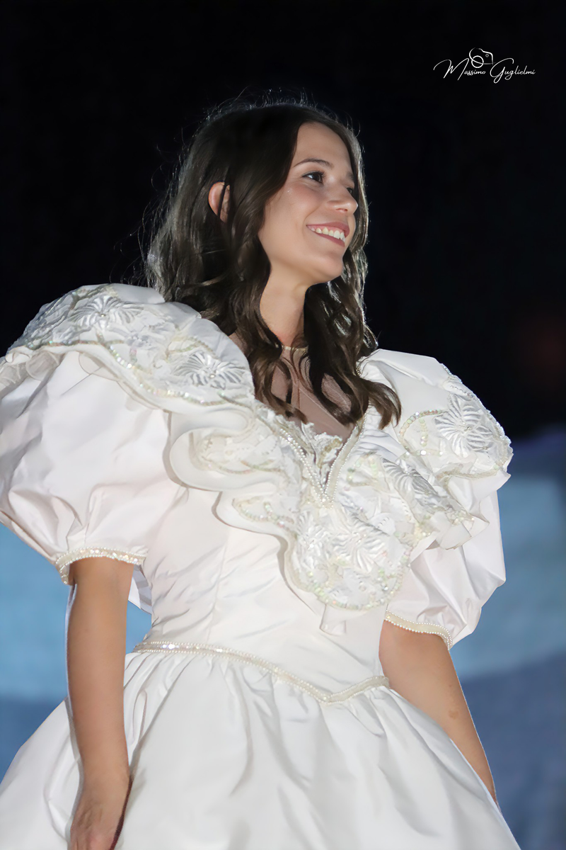 Un viaggio meraviglio tra abiti e modelle incredibili