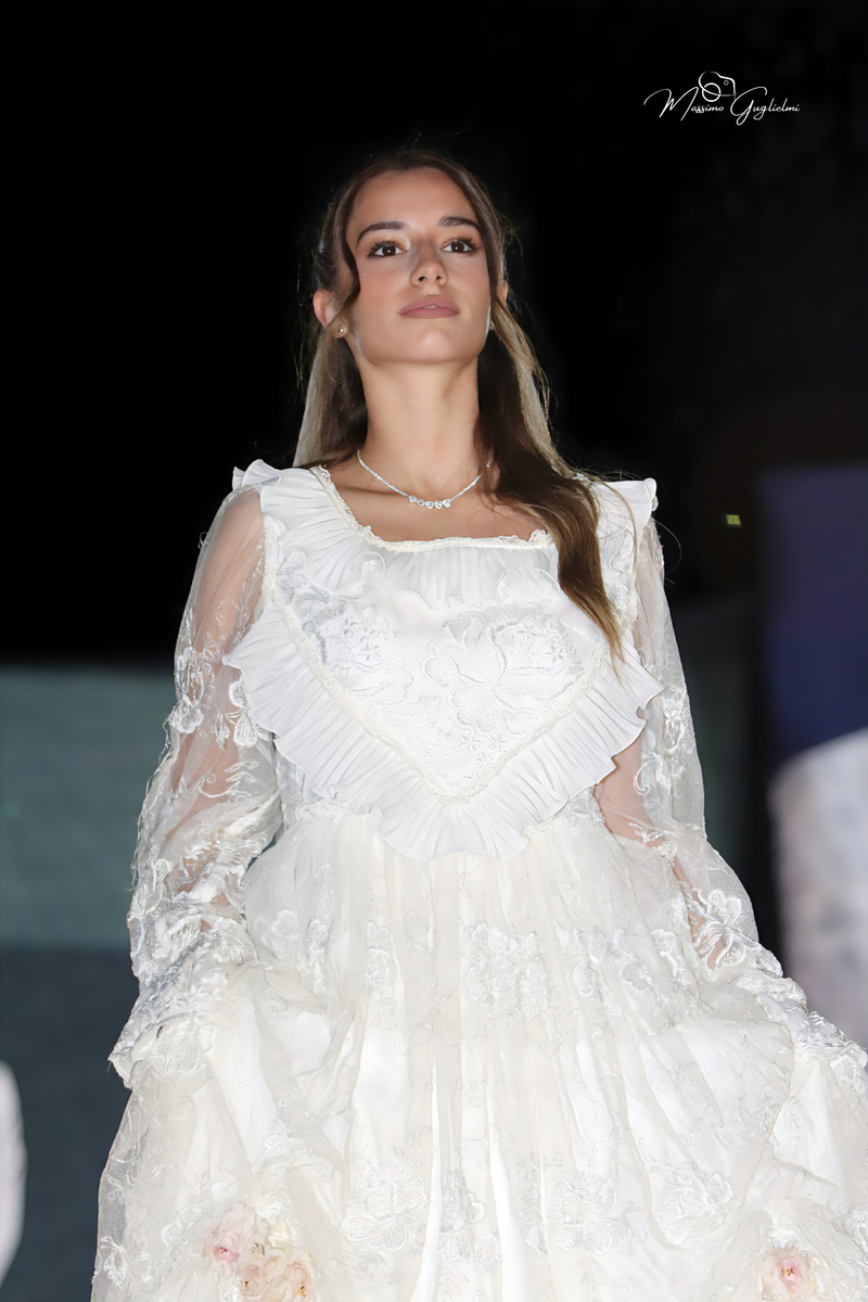 Un viaggio meraviglio tra abiti e modelle incredibili