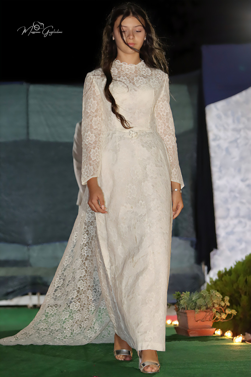 Un viaggio meraviglio tra abiti e modelle incredibili