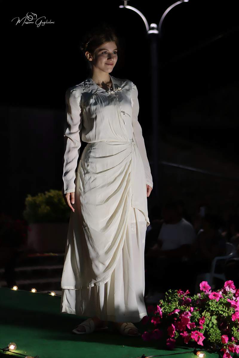 Un viaggio meraviglio tra abiti e modelle incredibili