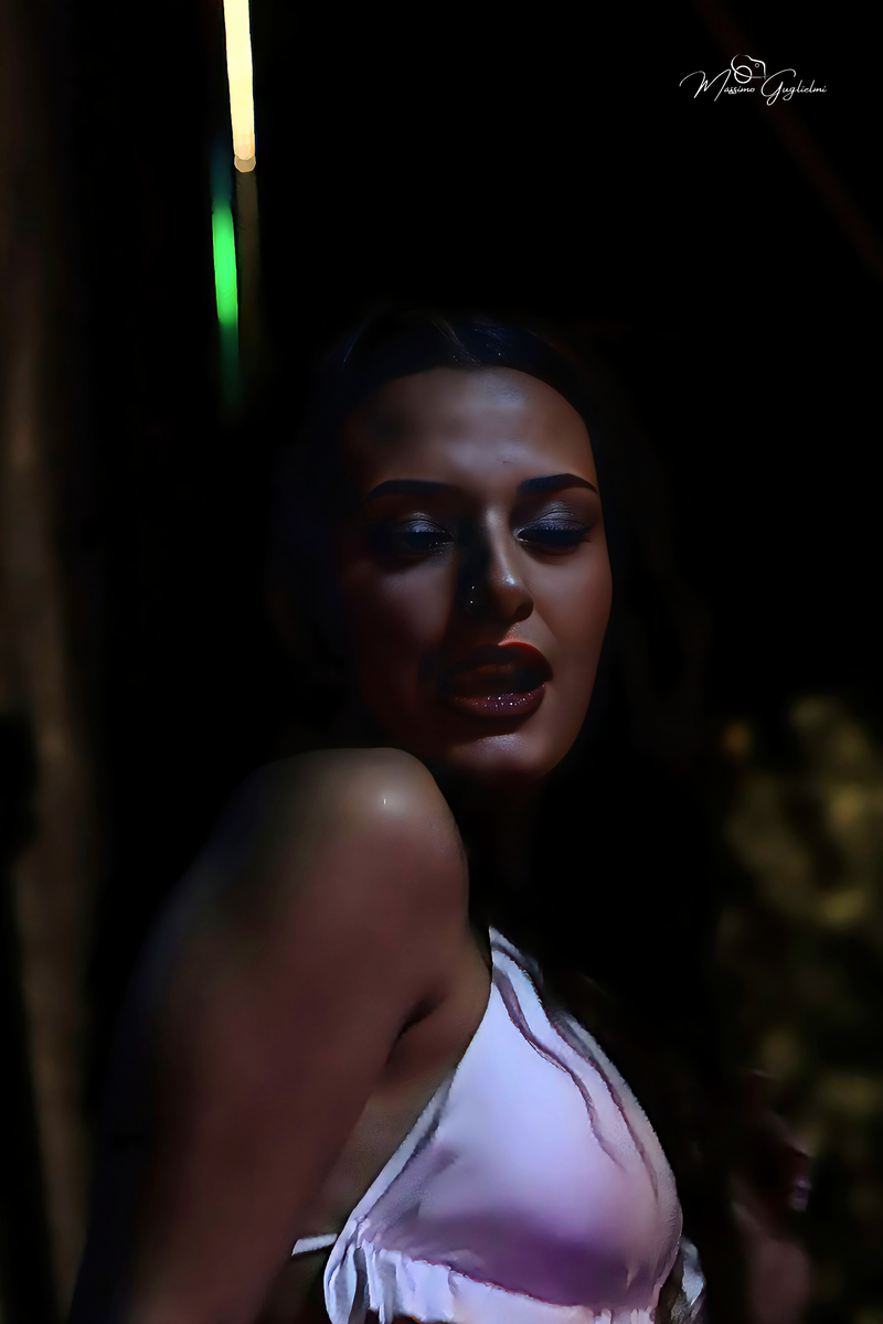 Energia, allegria, musica, cibo e una camminata per le vie della citta'