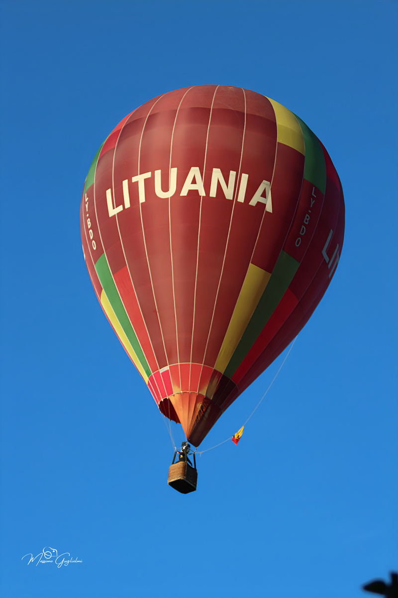 Il fascino del volo tra mille colori