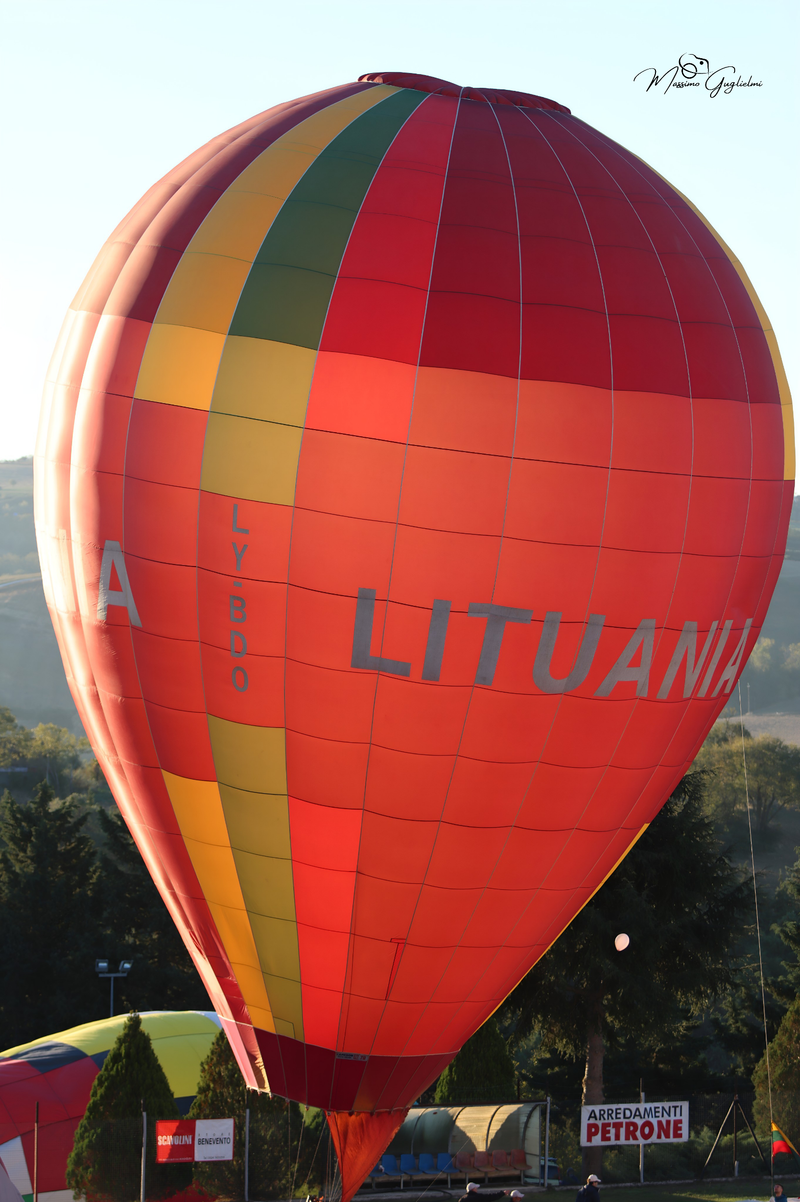 Il fascino del volo tra mille colori