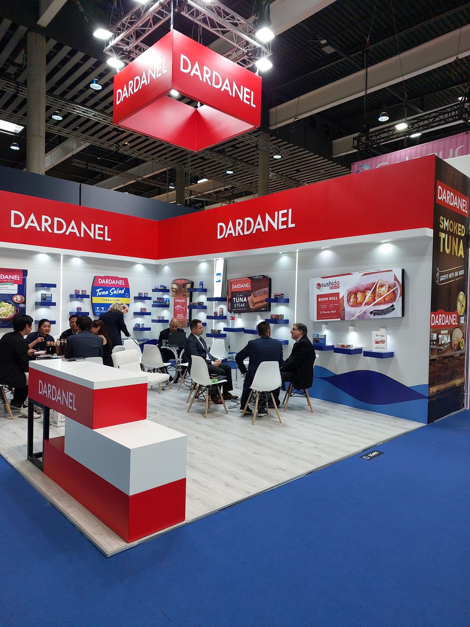 BARCELONA’DA DARDANEL’E BÜYÜK İLGİ
