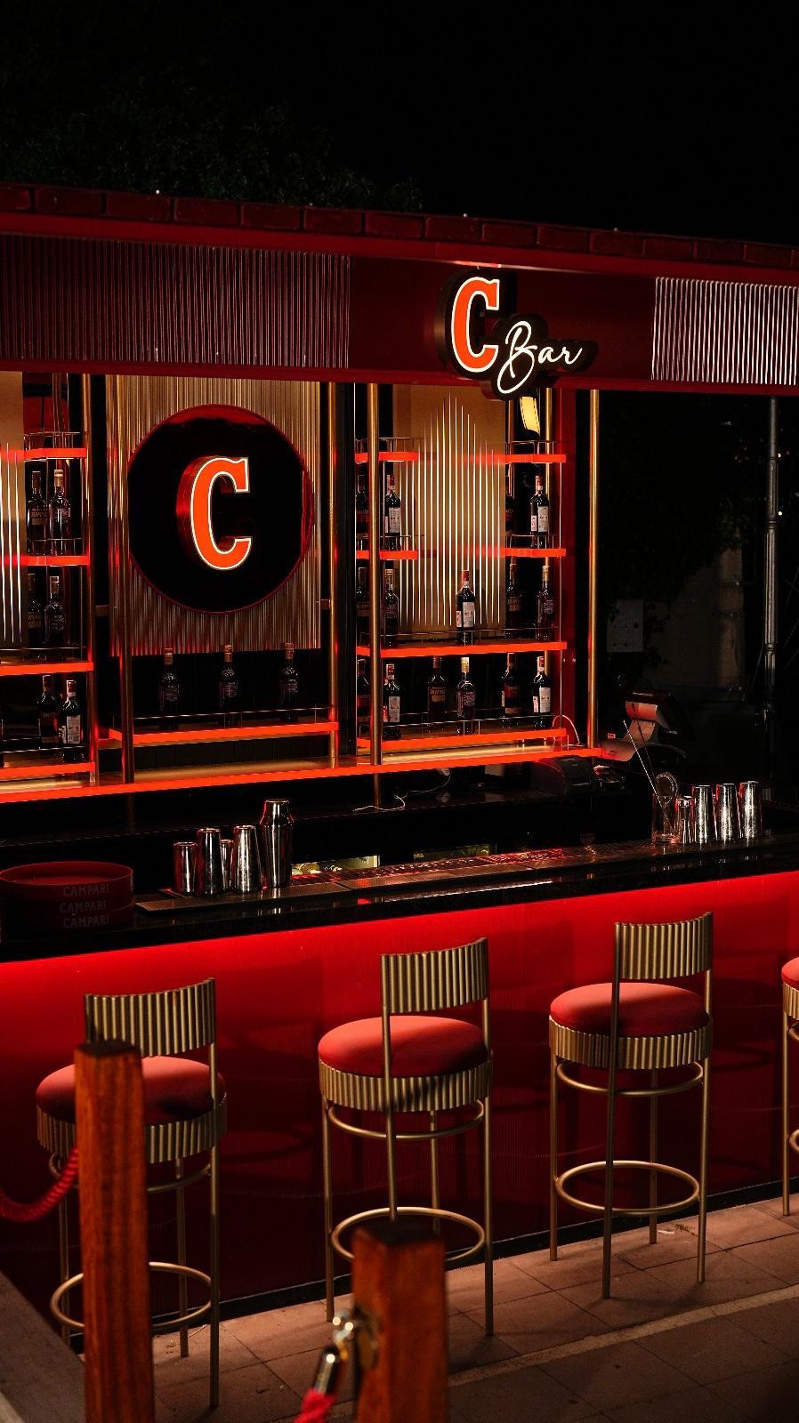 Çırağan Palace Kempinski İstanbul’un Yazlık Mekânı C BAR Açıldı