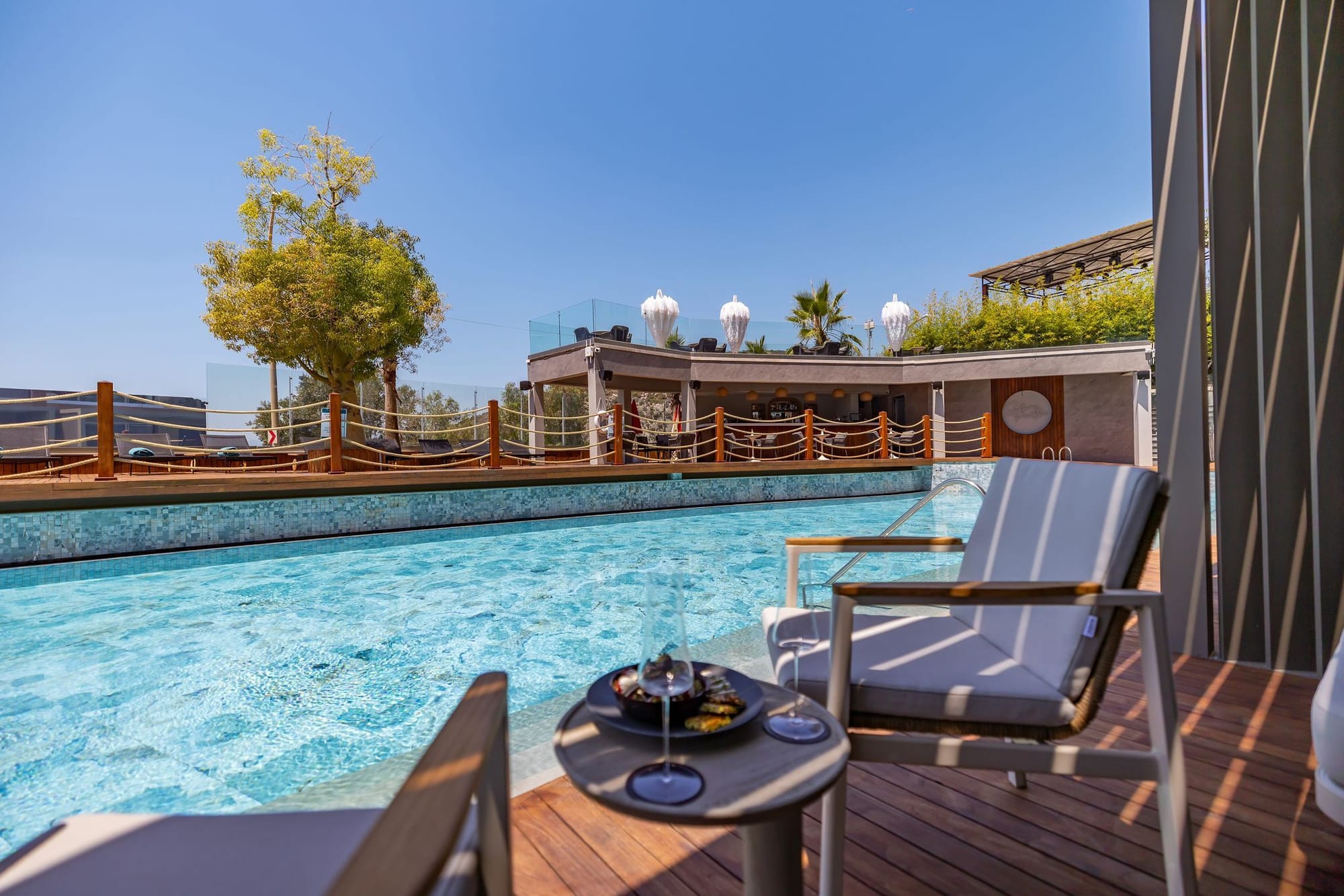 Lüksün, Zarafetin ve Dinginliğin Yeni Adresi Qlusive Hotel