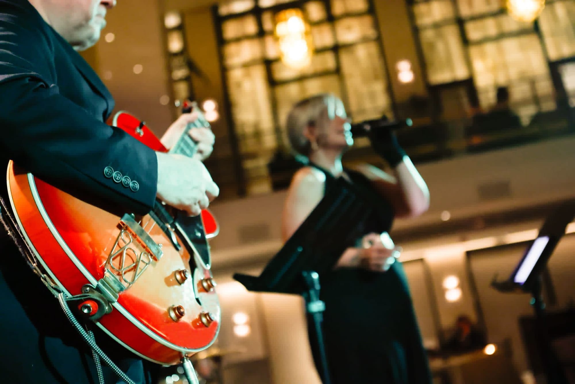 THE PENINSULA‘DA “LIVE AT THE LOBBY” İLE CAZ GECELERİ MÜZİKSEVERLERLE BULUŞUYOR