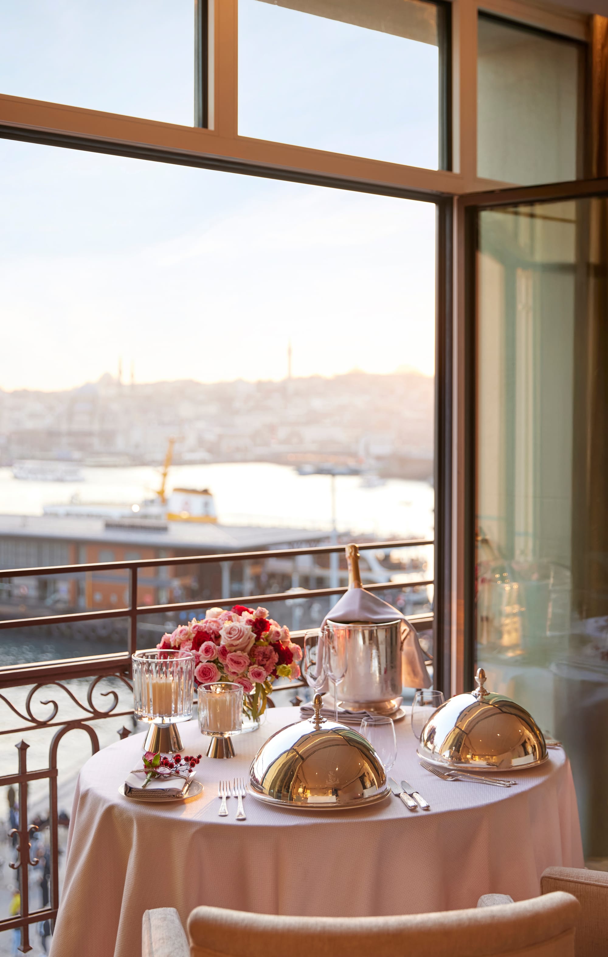 THE PENINSULA’DA SEVGİLİLER GÜNÜ’NE ÖZEL UNUTULMAZ DENEYİMLER