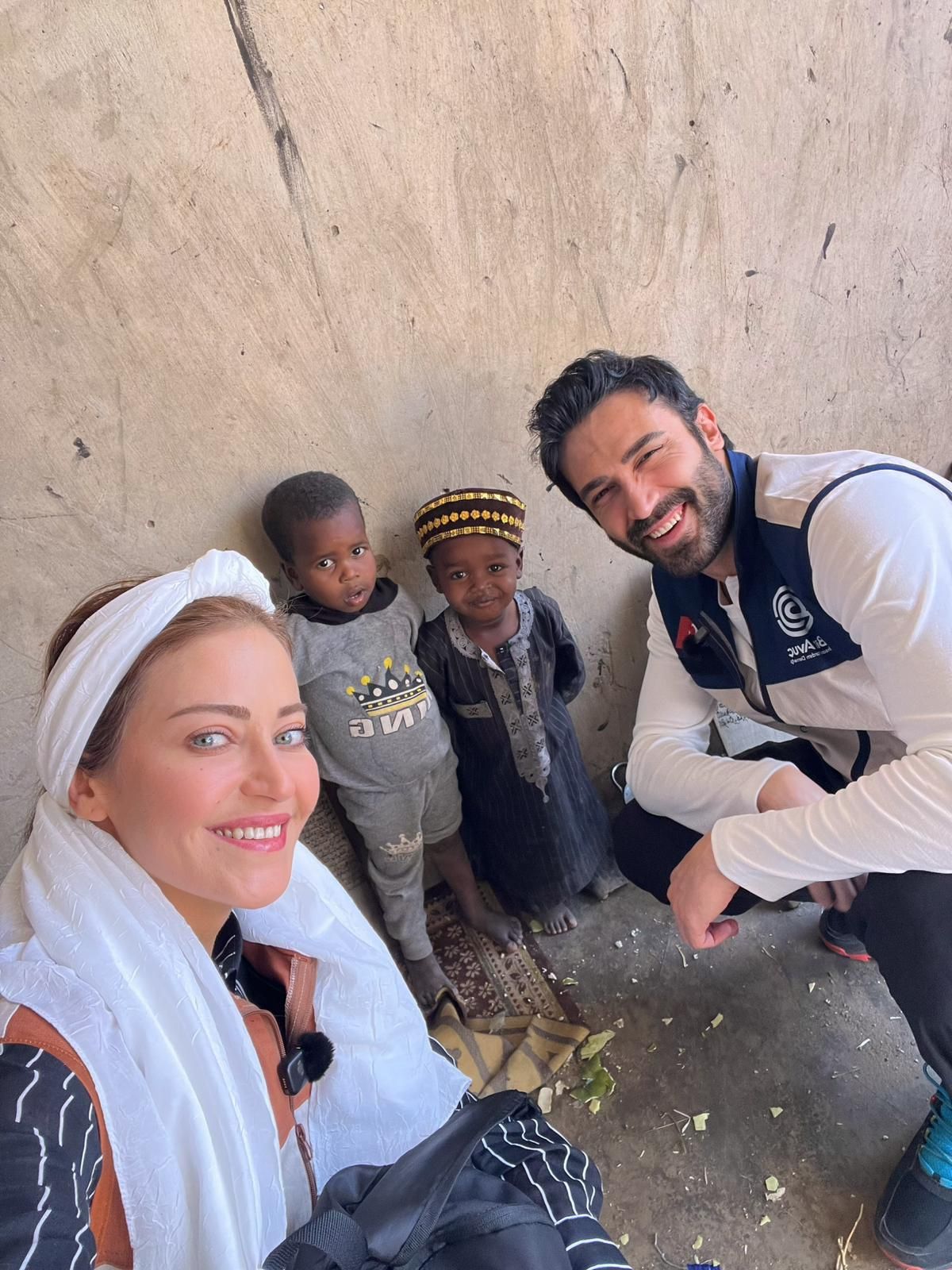 Ramazan ayı öncesi yürekleri Isıtan Yolculuk: Tuğba Melis Türk ve Emre Özmen yetimlere umut oldu .