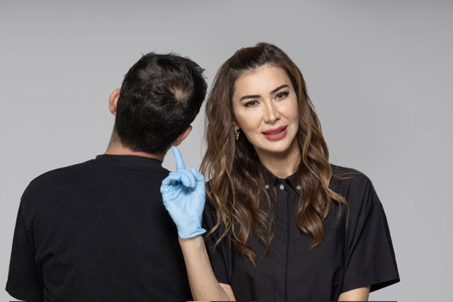 Saç ekiminin geleceği: sanat, yapay zekâ ve insan dokunuşunun çarpışması