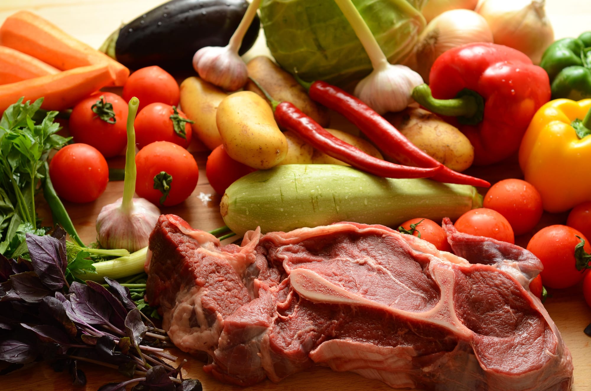 Az pişmiş et, iyi yıkanmamış sebze sizi gözünüzden edebilir