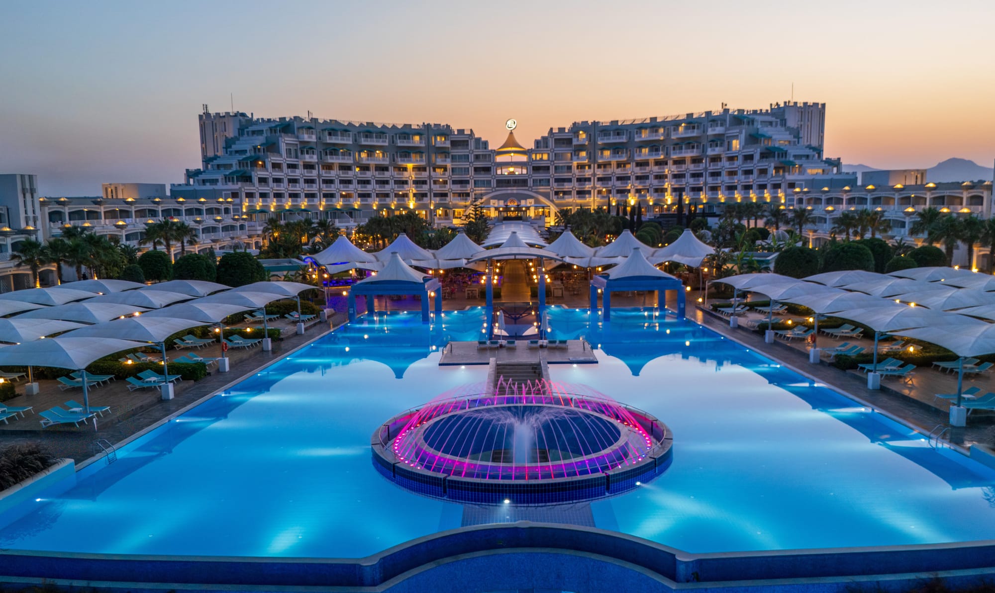 Limak Cyprus Deluxe Hotel, Kuzey Kıbrıs'ta Aile Tatilinin Ayrıcalıklı Adresi