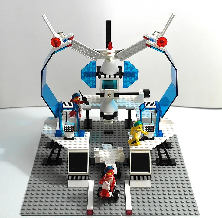 10243282