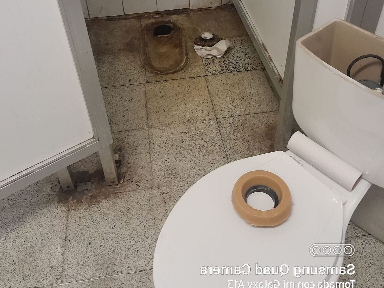 Cambio de sello Anti-fugas a tasa de W.C.