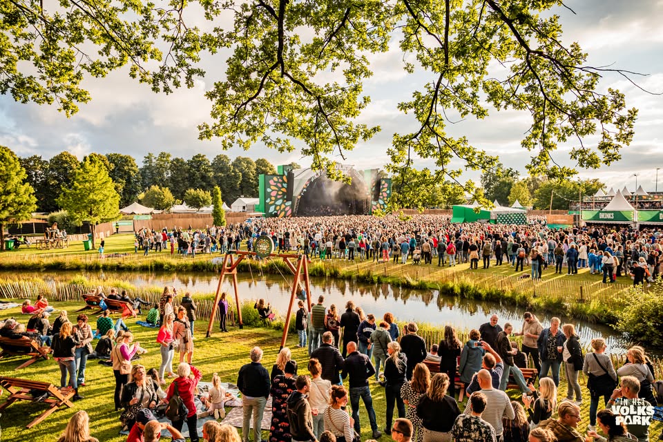 In Het Volkspark [05-07]
