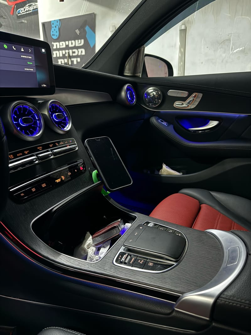 Mercedes Benz glc300