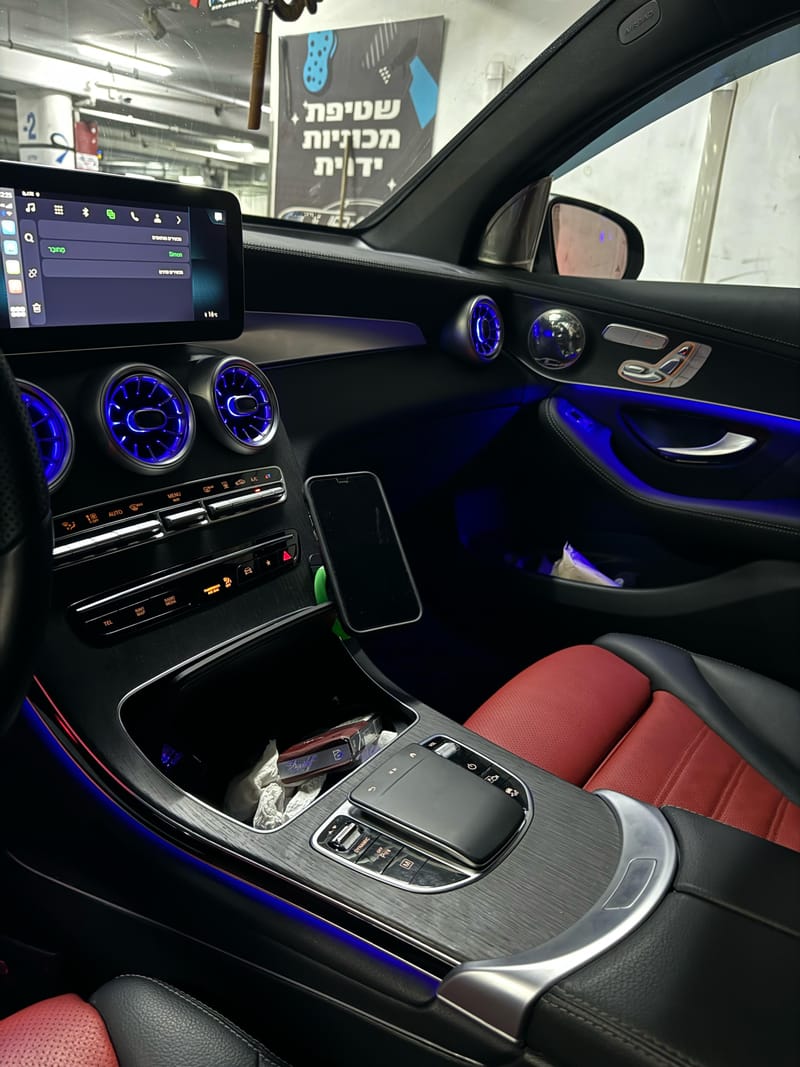 Mercedes Benz glc300