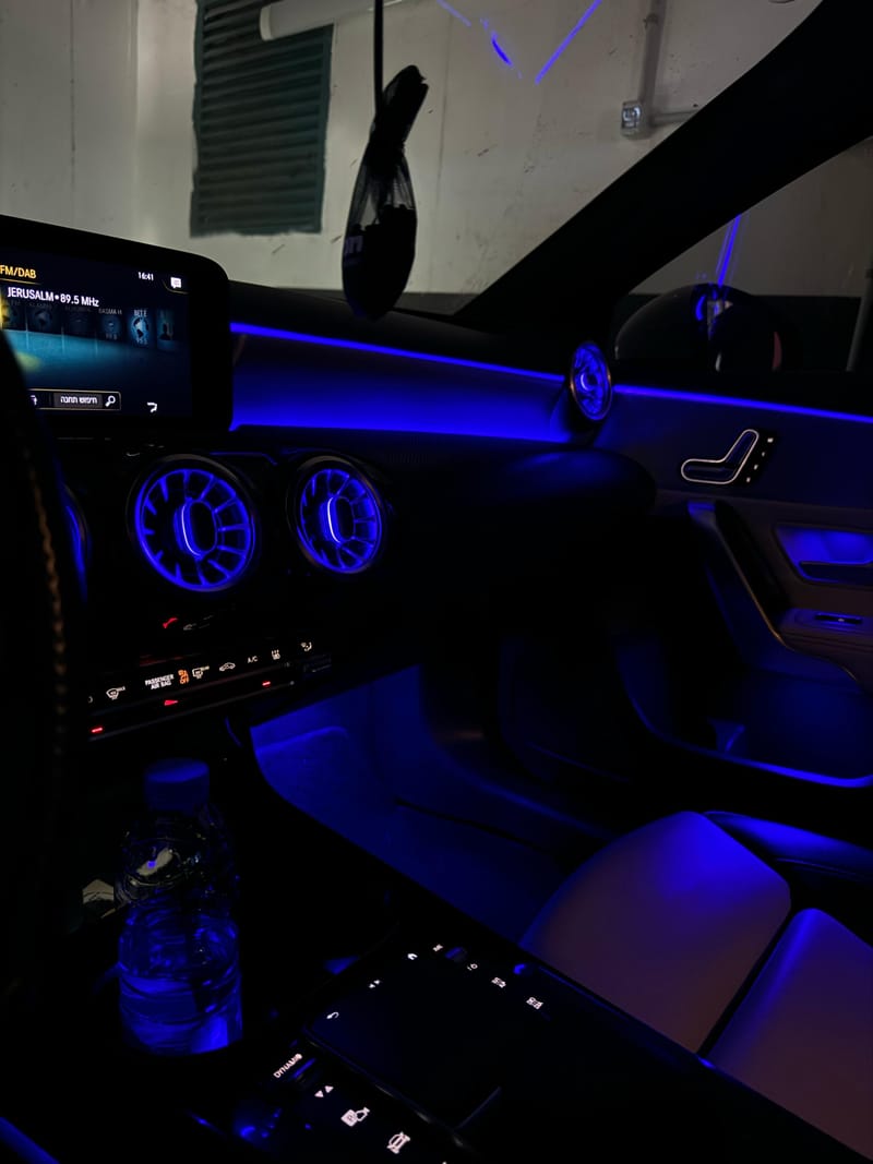 Mercedes Benz a250 2023