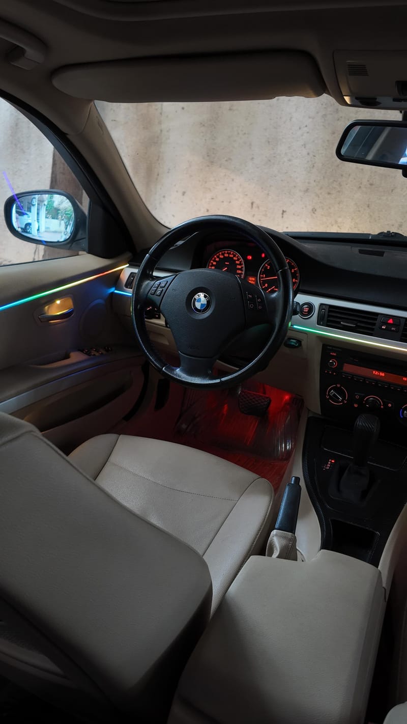 BMW 318 2009