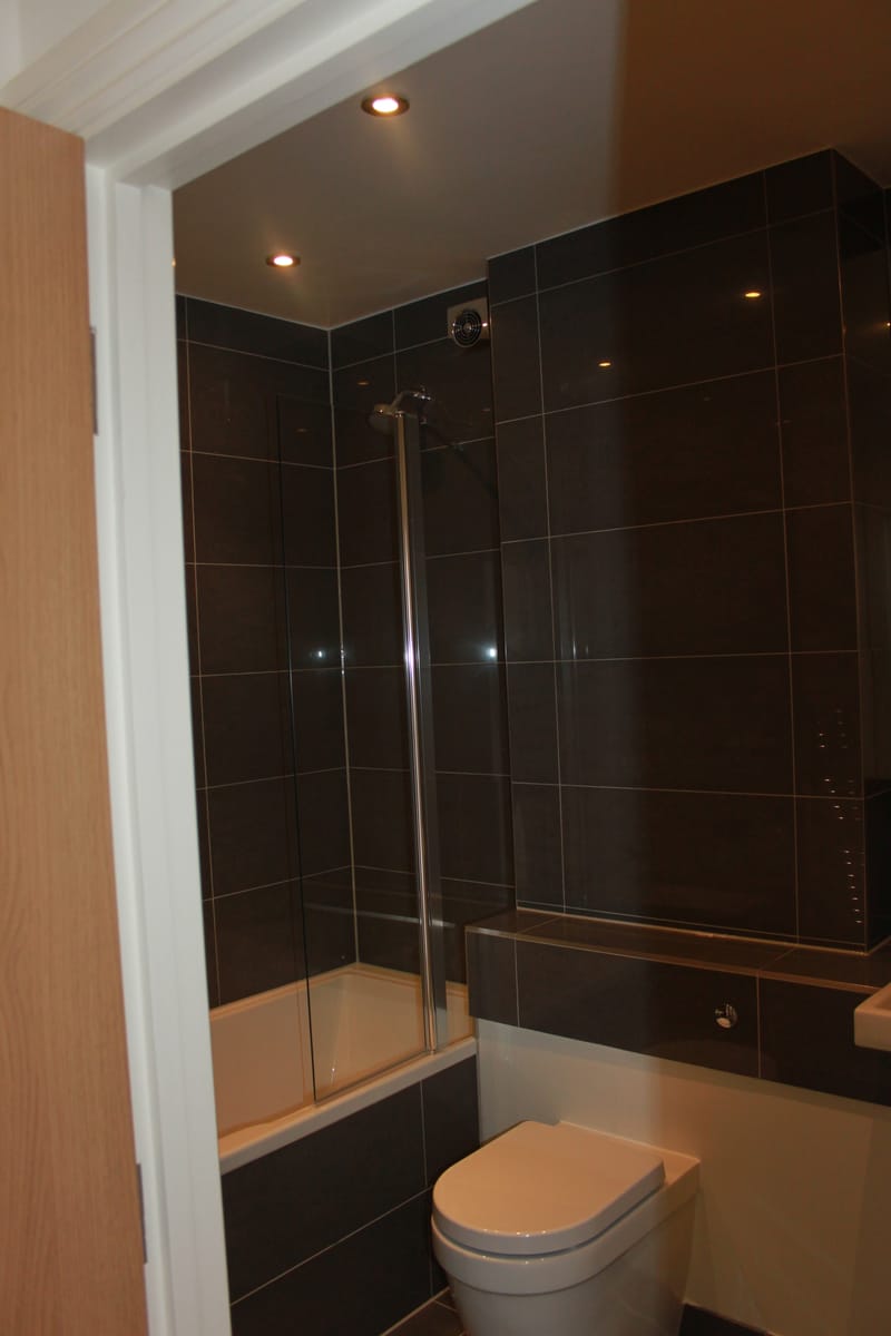 Six flats and retail unit 2014/15