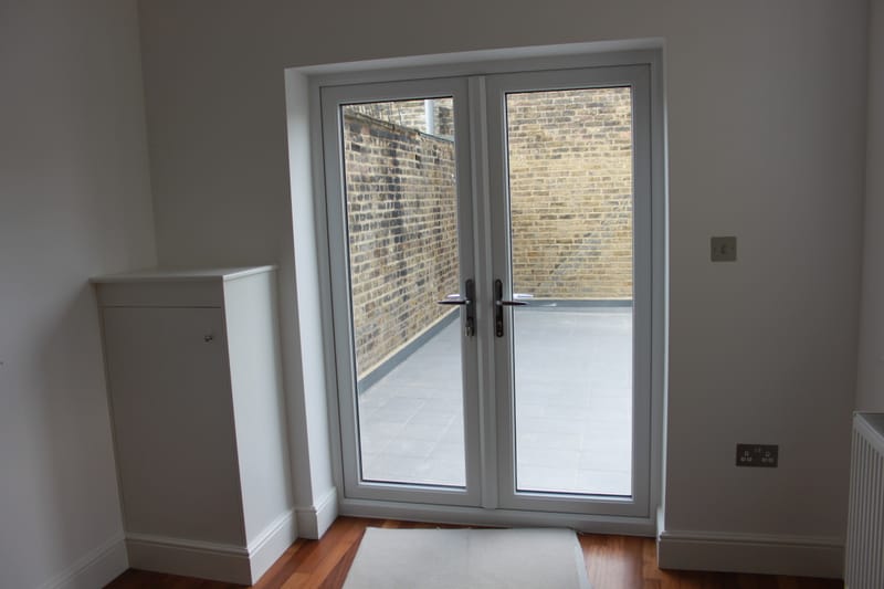 Six flats and retail unit 2014/15