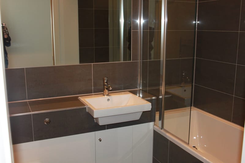 Six flats and retail unit 2014/15