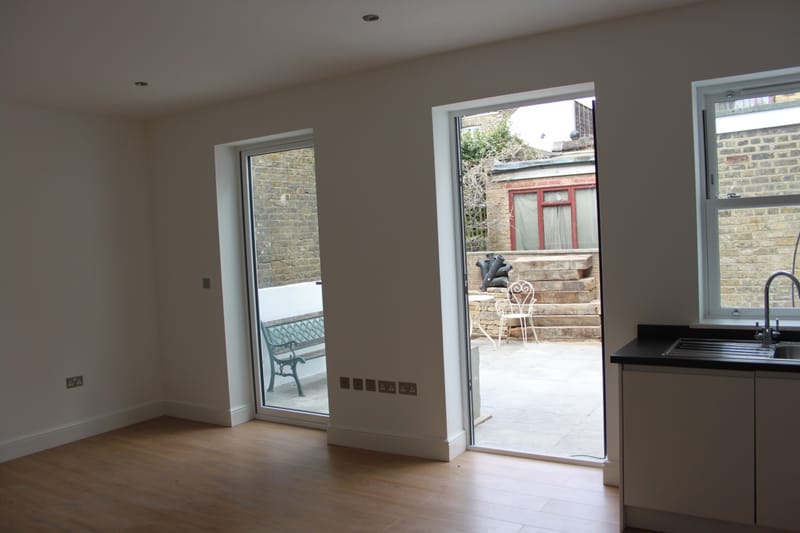 Six flats and retail unit 2014/15