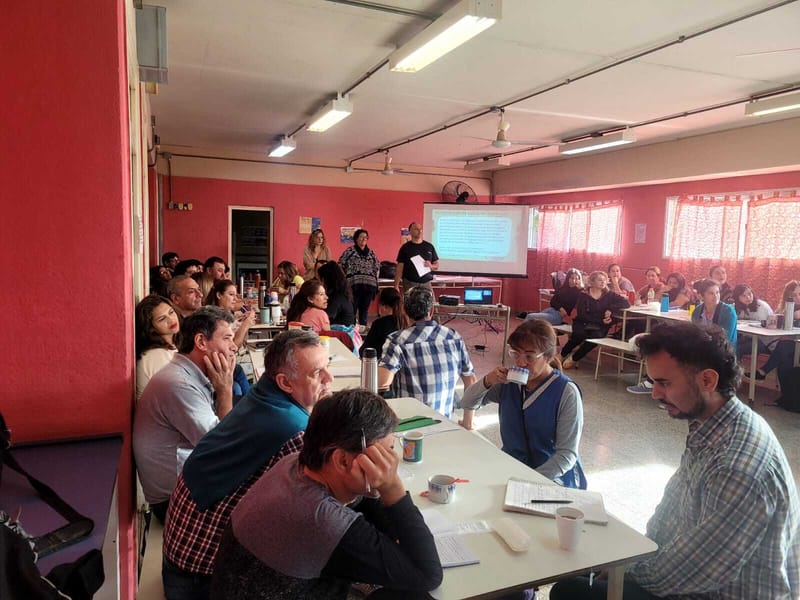 ALFABETIZACIONES MÚLTIPLES, APRENDIZAJES PRIORIZADOS TEMÁTICA, CIENCIAS Y TECNOLOGÍAS DIGITALES)  Y COMPROMISO CON LAS TRAYECTORIAS ESCOLARES.