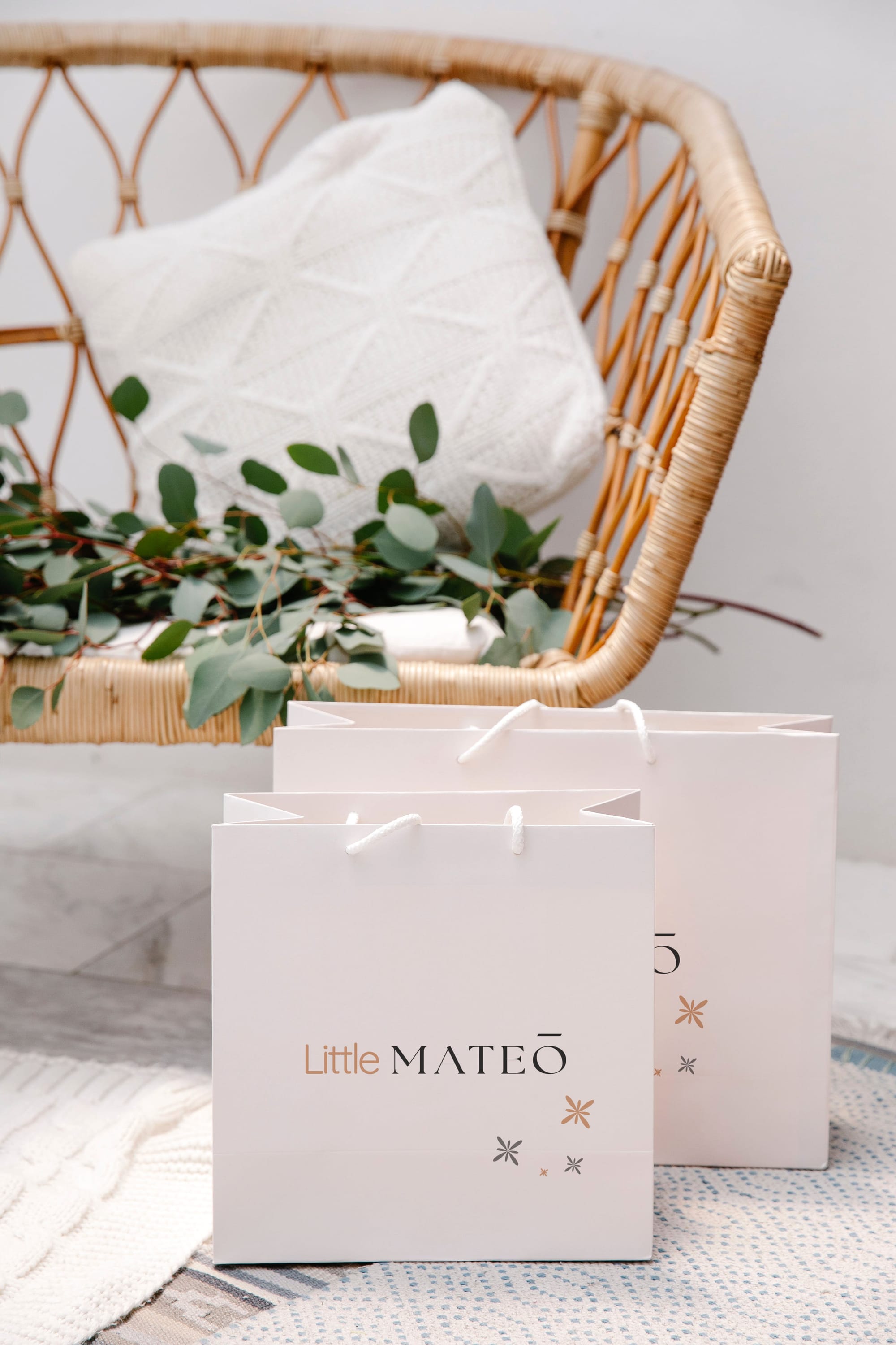 מיתוג עסקי MATEO