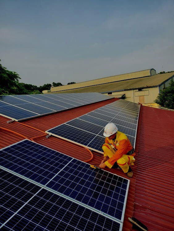 SOLAR ENERGY INSTALLATION &amp; MAINTENANCE