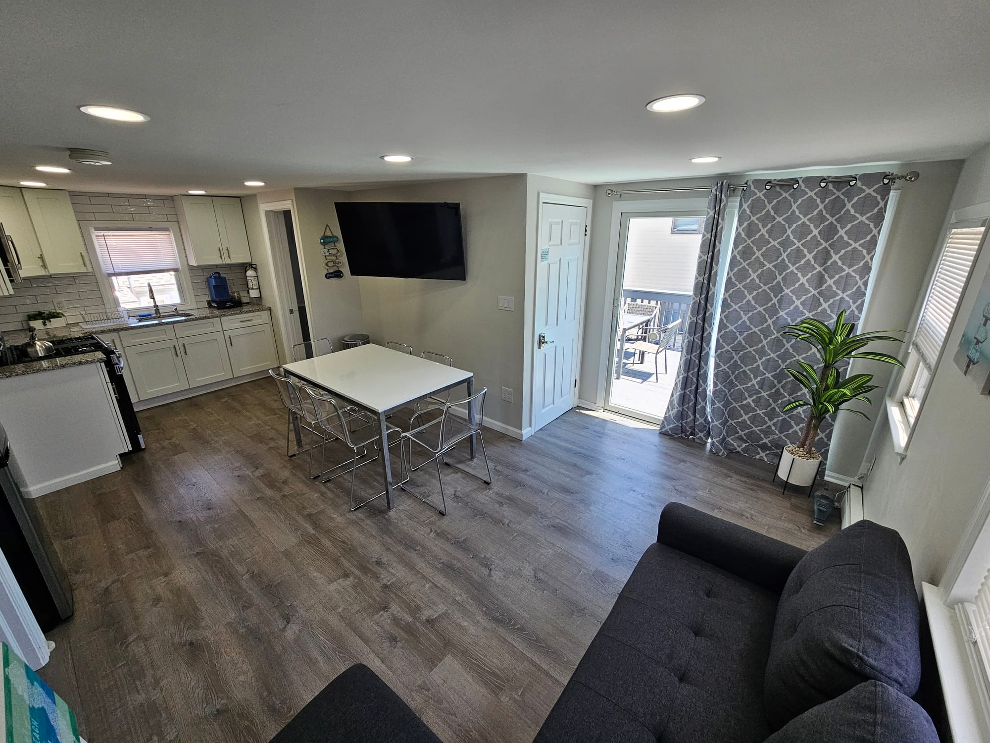 2nd Floor Living Room