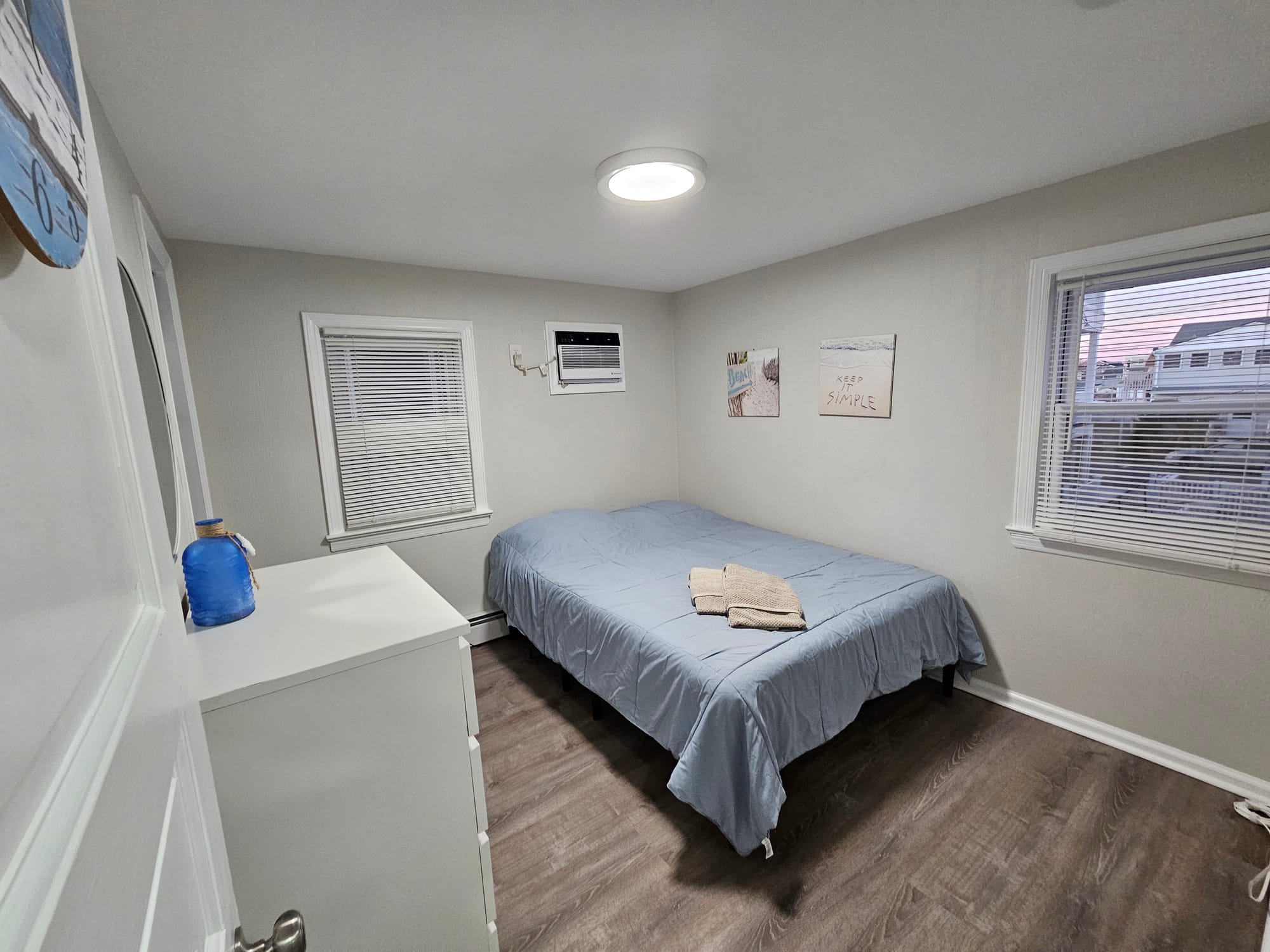 2nd Floor Queen Bedroom 2