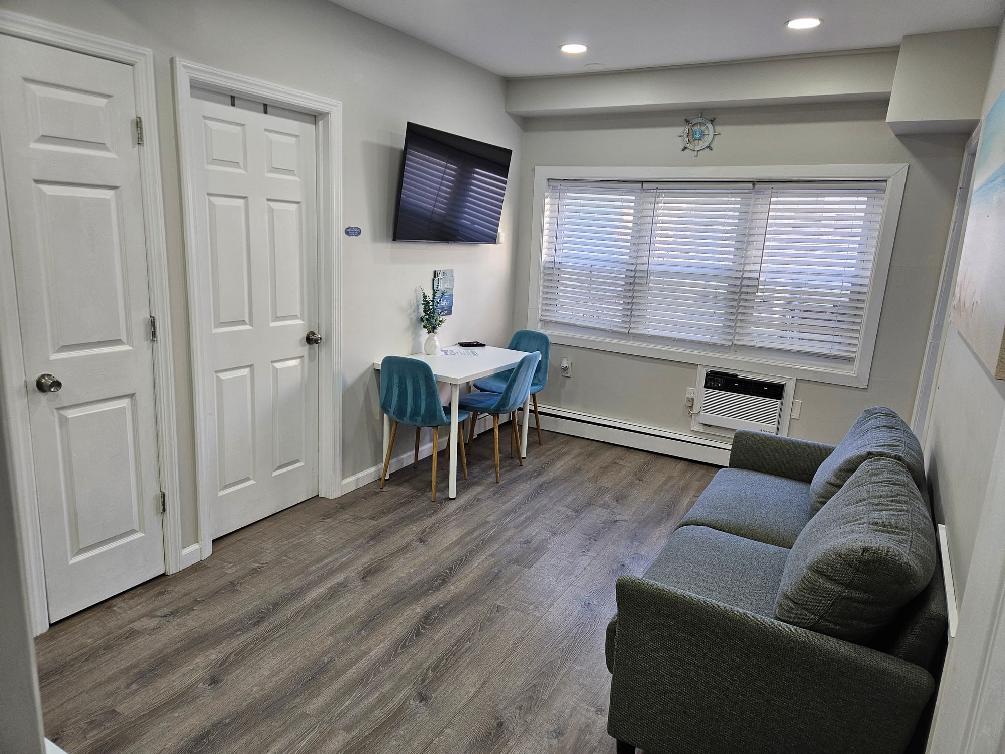 1st Floor Living Area