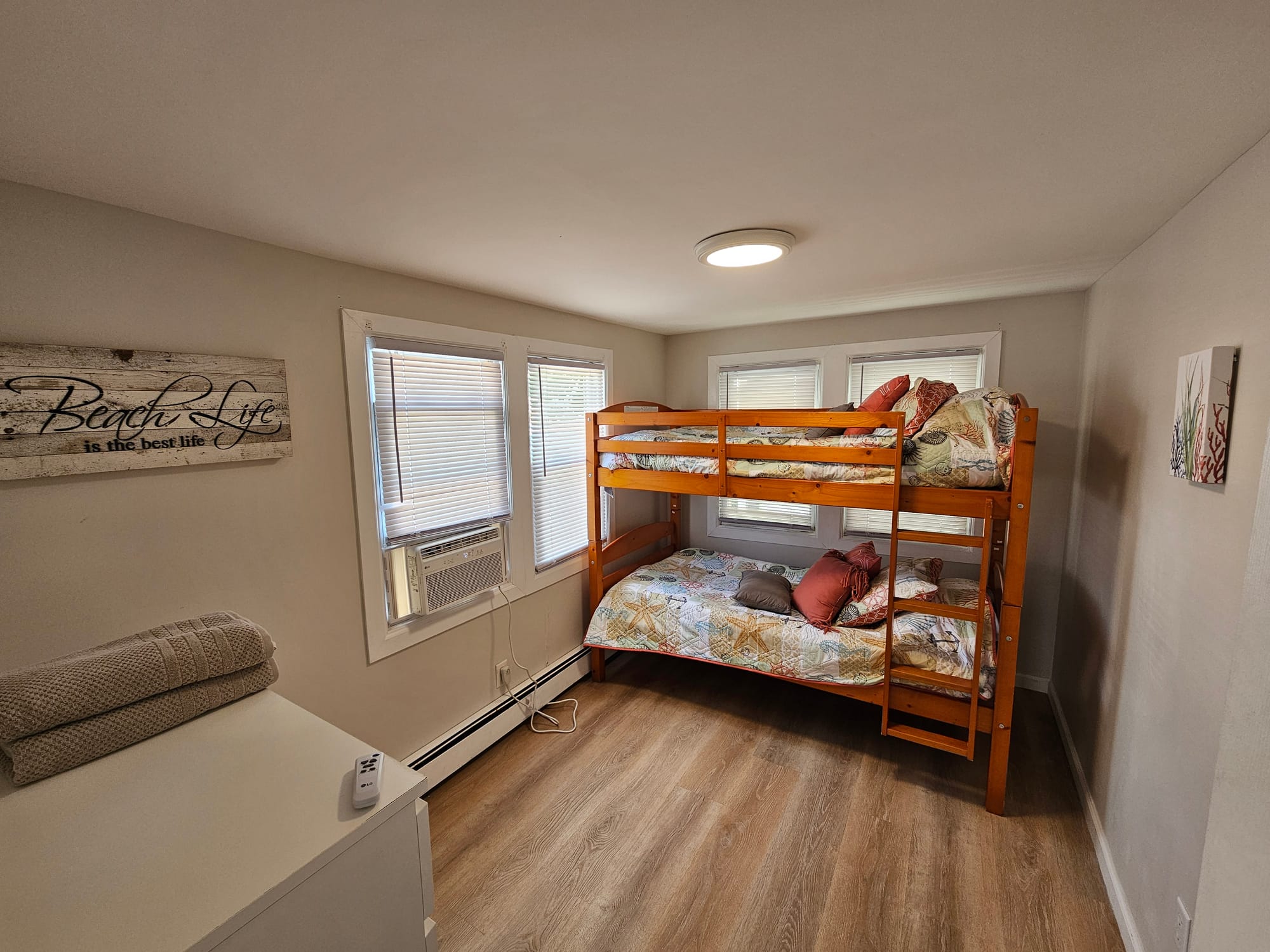 Bunk Bedroom