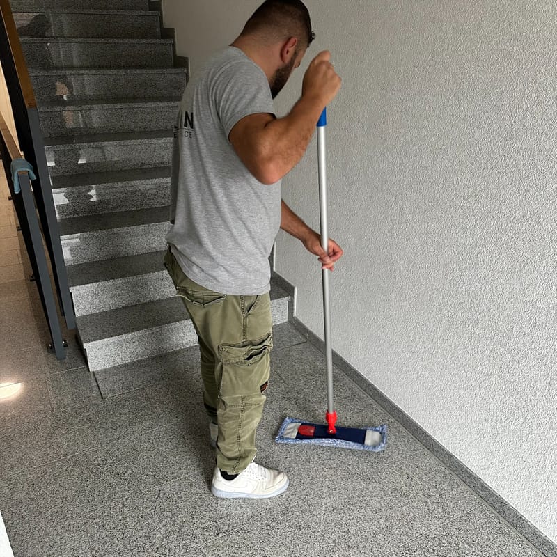 Unterhaltsreinigung aller Gebäudearten