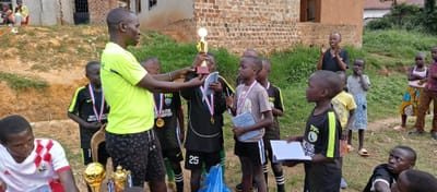 Award Ceremony Celebrates Young Stars