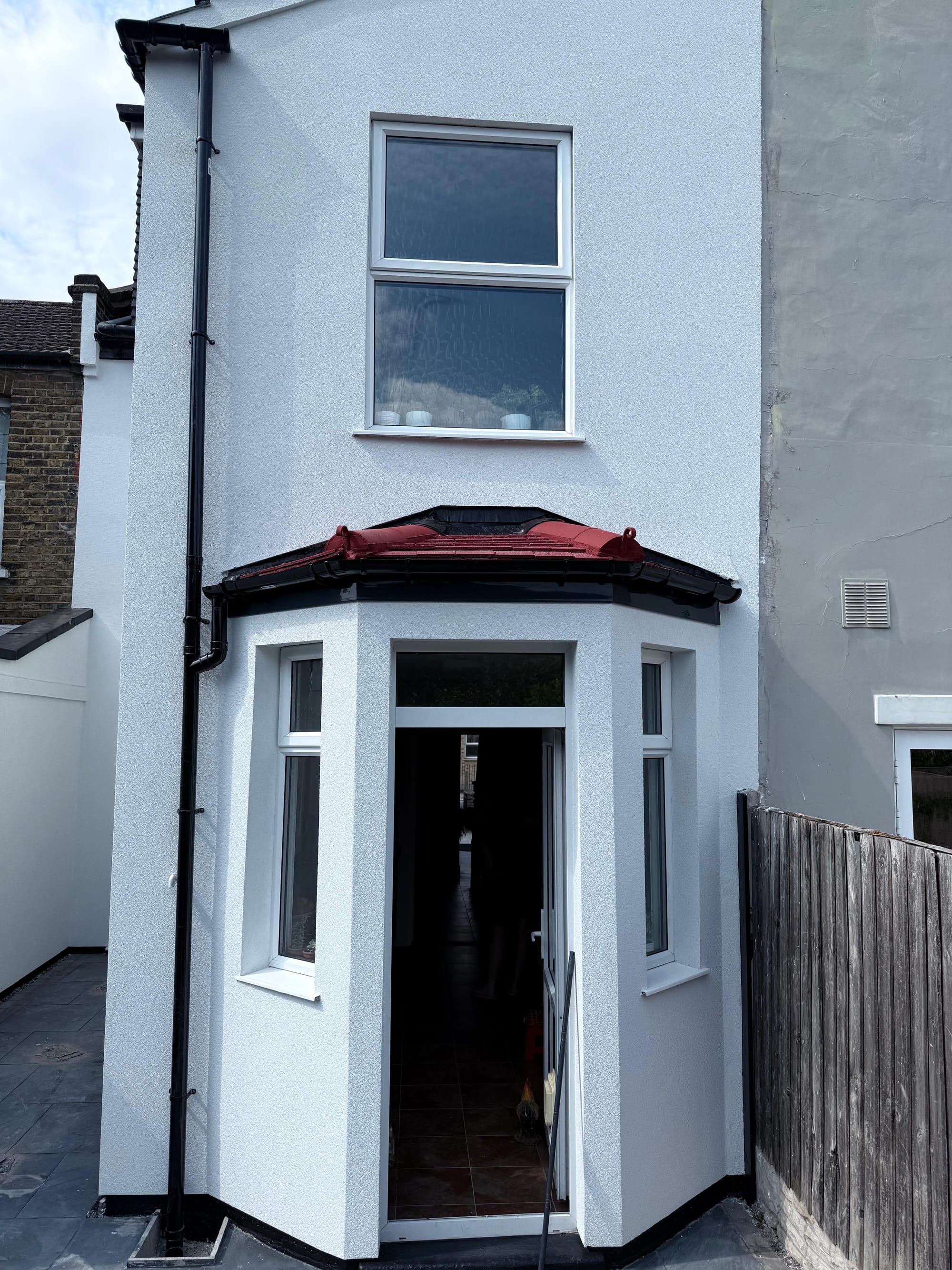 Silicone Rendering Completed in Earlsfield | GMK Builders