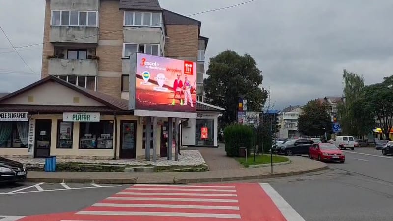 Outdoor digital