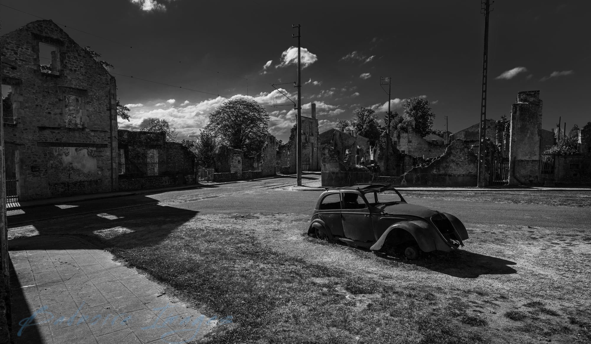 Household objects and cars