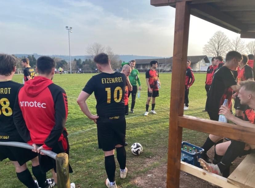 2. Mannschaft: TSV-Reserve punktet auswärts dreifach