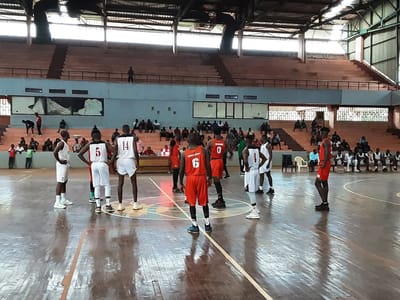 Le championnat suspendu, les play-offs bloqués par une incompréhension règlementaire
