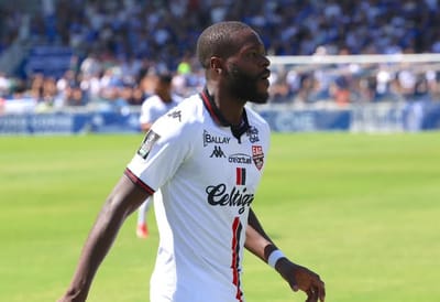 Efficacité en pleine explosion : les footballeurs centrafricains brillent à l’étranger, mais peinent à s’imposer en sélection