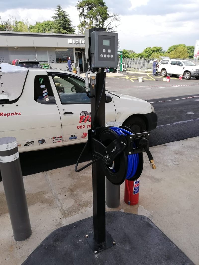 DIGITAL TYRE INFLATORS & HOSE REELS - TICR