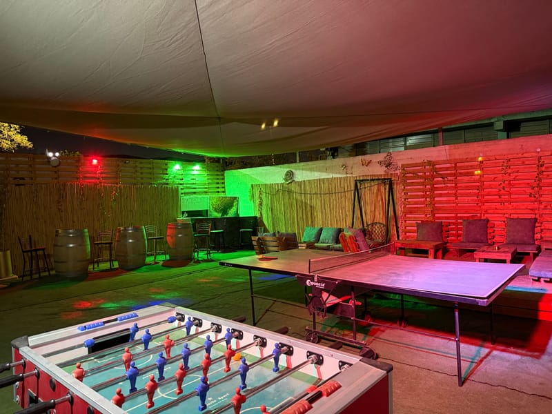 כניסה + אולם + חצר 